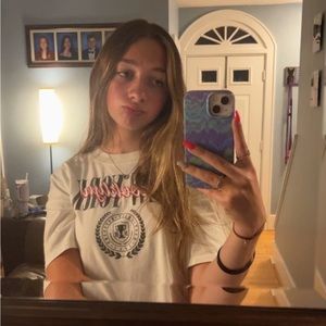 Meet your Posher, Isabelle